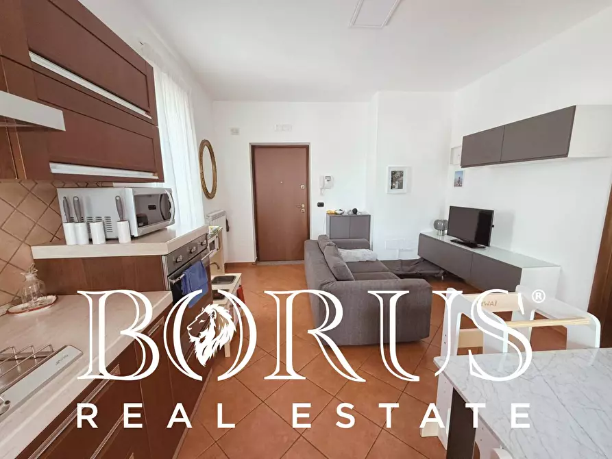 Immagine 2 di Appartamento in vendita  in Via Amendola a Parete