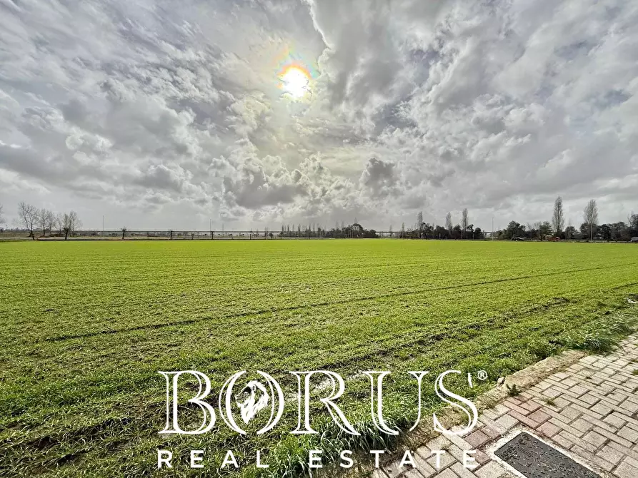 Immagine 11 di Terreno residenziale in vendita  in SP22 KM 1.750 a Marcianise