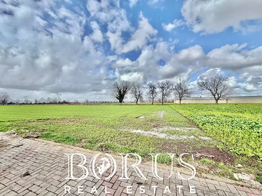 Immagine 12 di Terreno residenziale in vendita  in SP22 KM 1.750 a Marcianise