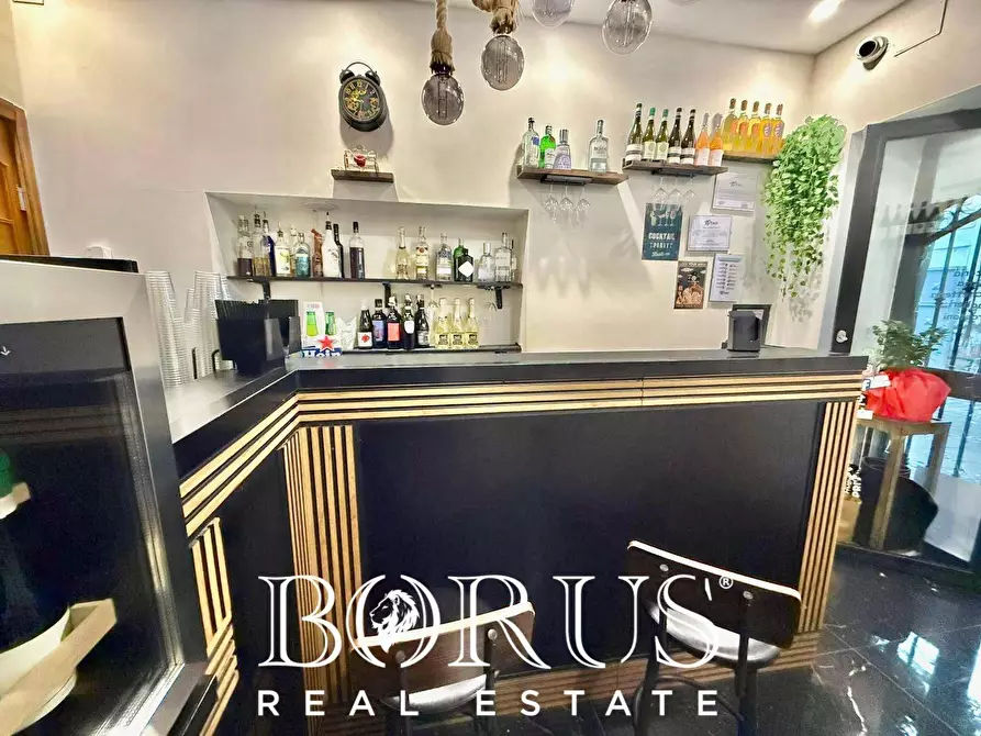 Immagine 4 di Attività commerciale in vendita  in Via Vittorio Emanuele III a Aversa