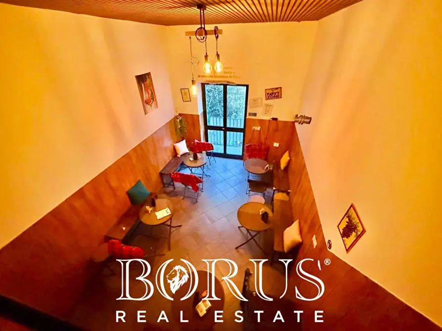 Immagine 10 di Attività commerciale in vendita  in Via Vittorio Emanuele III a Aversa