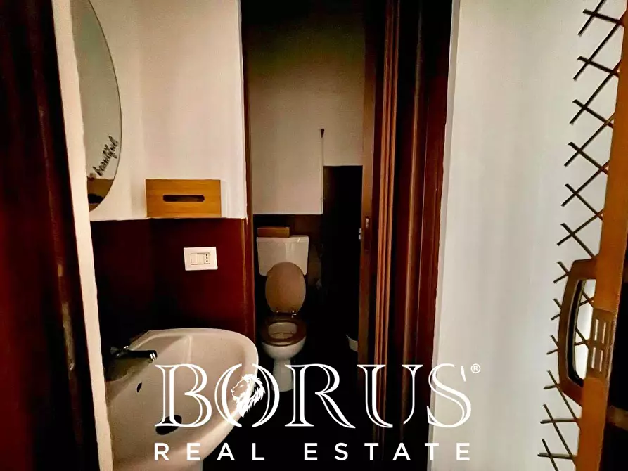 Immagine 12 di Attività commerciale in vendita  in Via Vittorio Emanuele III a Aversa