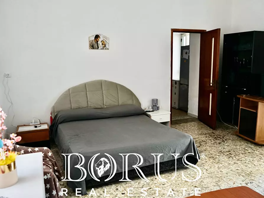 Immagine 51 di Casa indipendente in vendita  in VIA MARCONI a Casal Di Principe