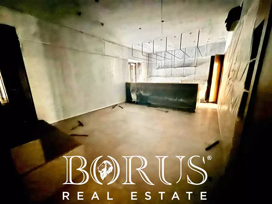 Immagine 16 di Locale commerciale in affitto  in via Sant'Antonio Abate a Gricignano Di Aversa