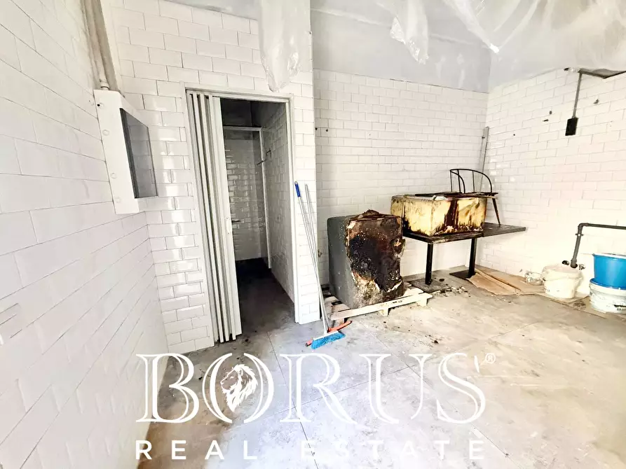 Immagine 7 di Locale commerciale in affitto  in via Sant'Antonio Abate a Gricignano Di Aversa