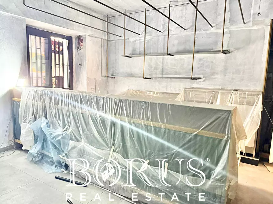 Immagine 10 di Locale commerciale in affitto  in via Sant'Antonio Abate a Gricignano Di Aversa