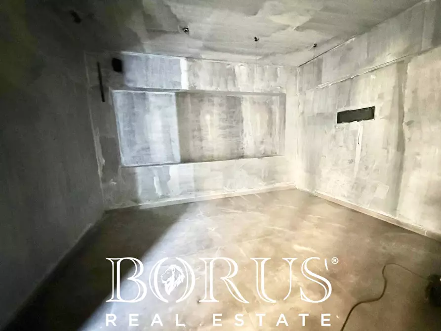 Immagine 12 di Locale commerciale in affitto  in via Sant'Antonio Abate a Gricignano Di Aversa