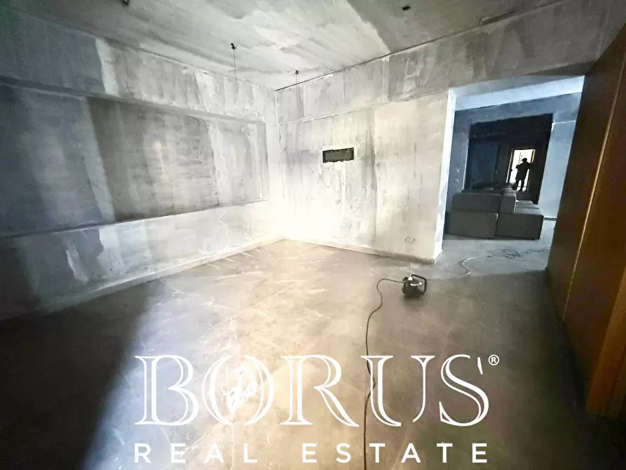 Immagine 13 di Locale commerciale in affitto  in via Sant'Antonio Abate a Gricignano Di Aversa