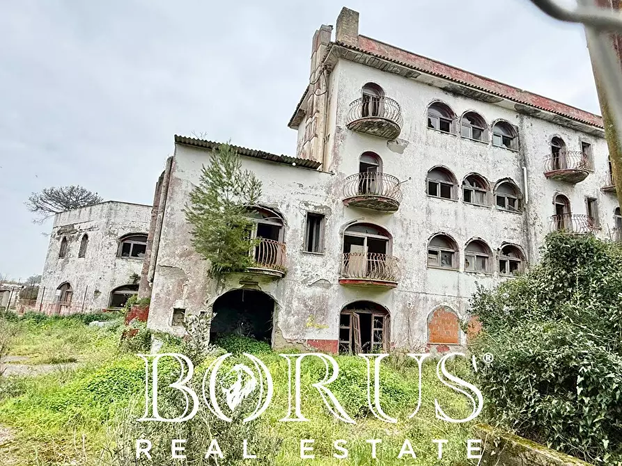 Immagine 7 di Palazzo in vendita  in Pineta Riviera a Mondragone