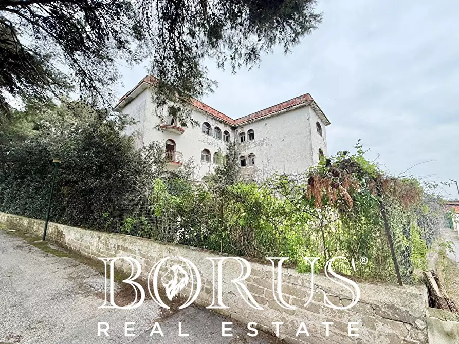 Immagine 9 di Palazzo in vendita  in Pineta Riviera a Mondragone