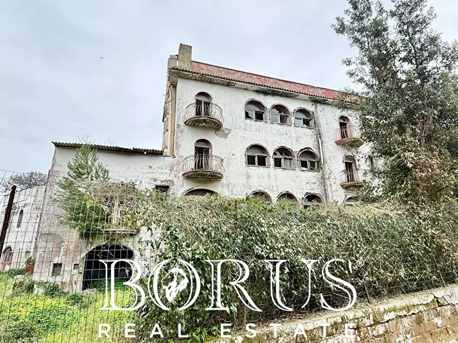 Immagine 11 di Palazzo in vendita  in Pineta Riviera a Mondragone