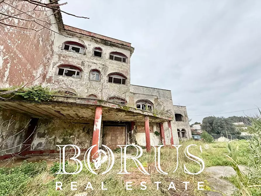 Immagine 14 di Palazzo in vendita  in Pineta Riviera a Mondragone