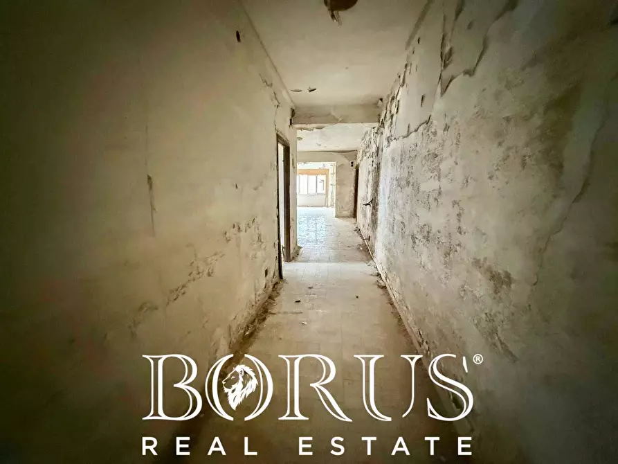 Immagine 58 di Palazzo in vendita  in Pineta Riviera a Mondragone