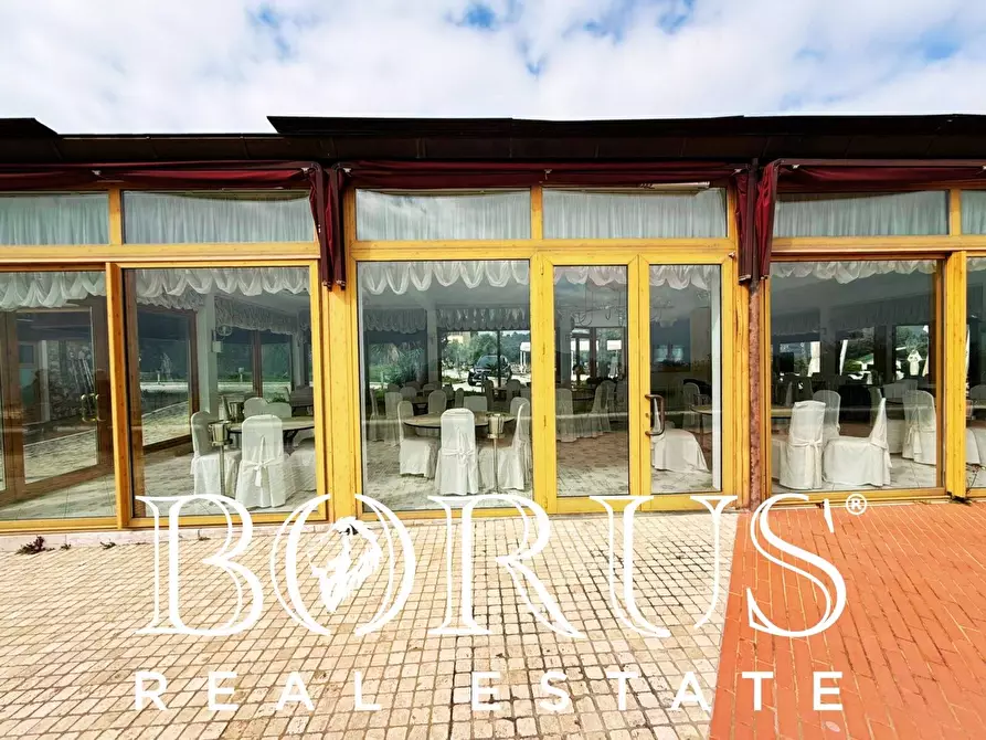 Immagine 4 di Attività commerciale in vendita  a Gaeta