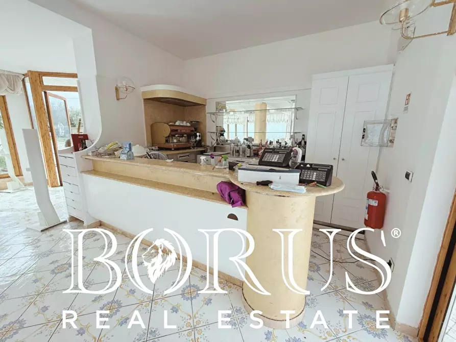 Immagine 11 di Attività commerciale in vendita  a Gaeta