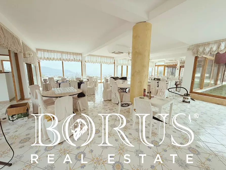 Immagine 12 di Attività commerciale in vendita  a Gaeta