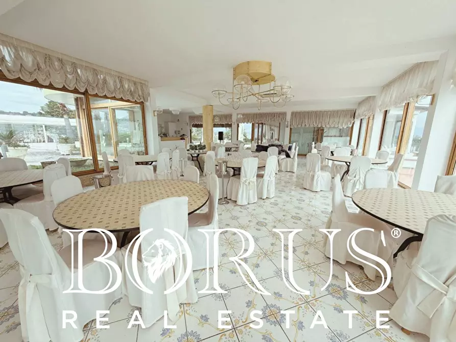 Immagine 21 di Attività commerciale in vendita  a Gaeta