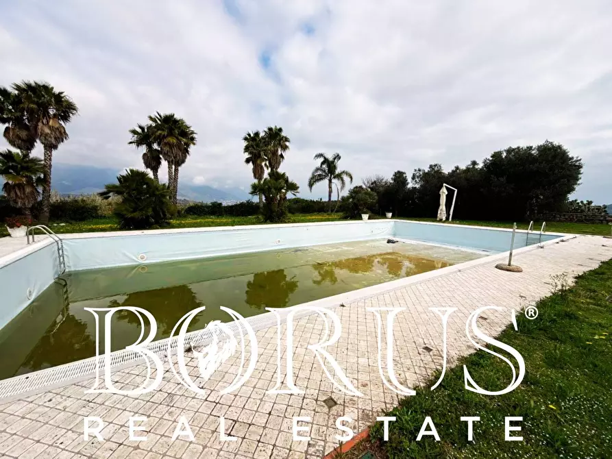 Immagine 33 di Attività commerciale in vendita  a Gaeta