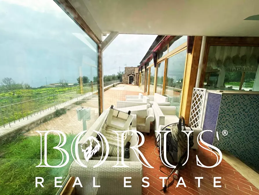 Immagine 37 di Attività commerciale in vendita  a Gaeta