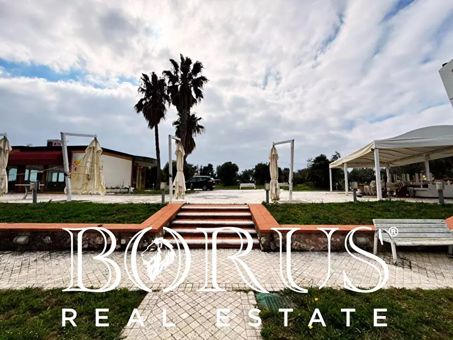 Immagine 60 di Attività commerciale in vendita  a Gaeta