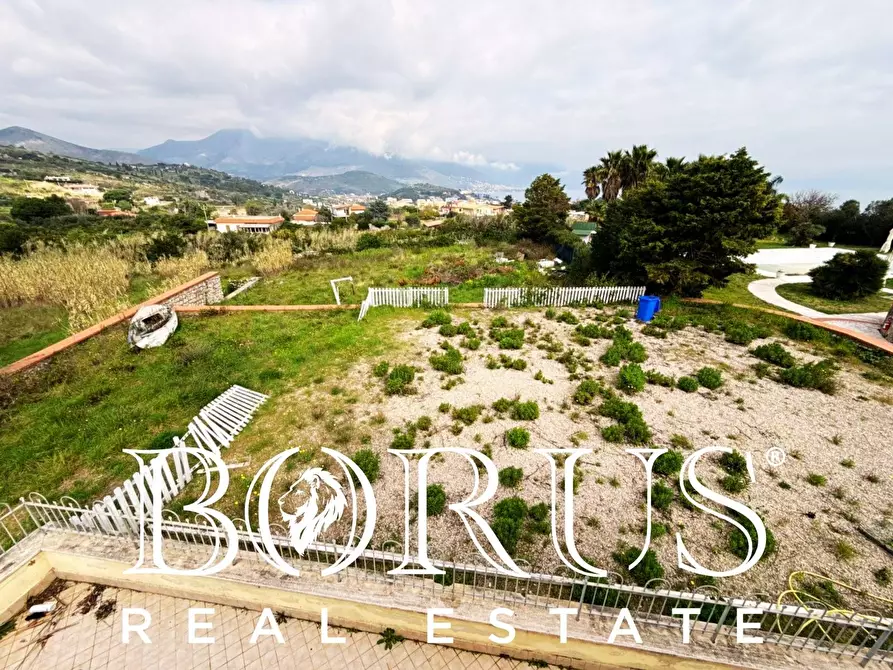 Immagine 62 di Attività commerciale in vendita  a Gaeta