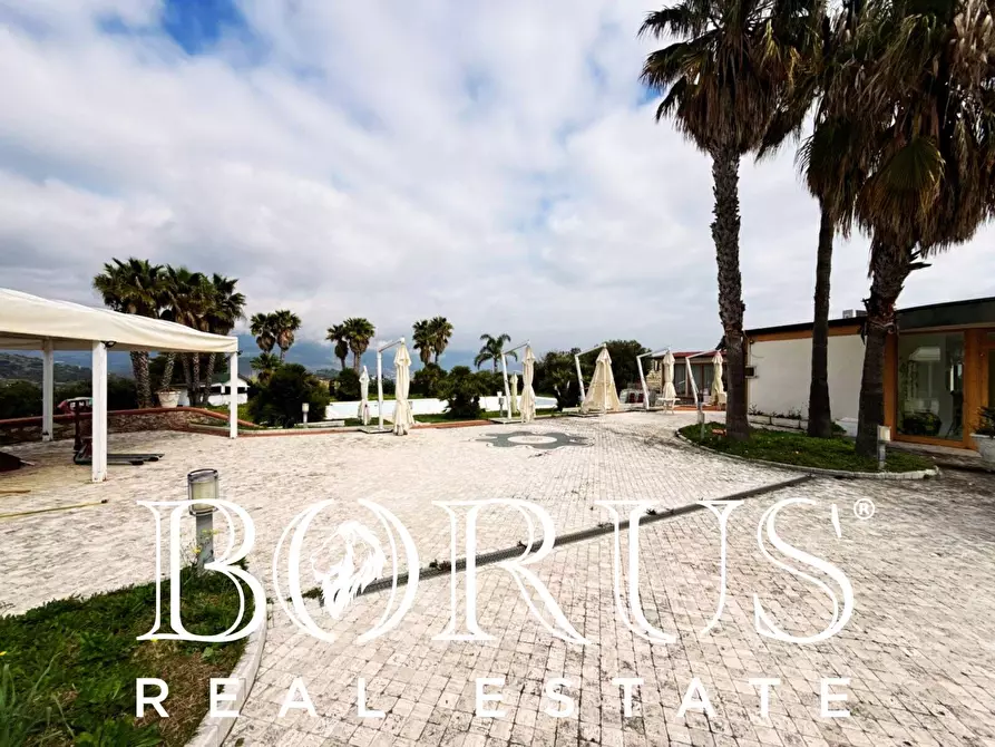 Immagine 67 di Attività commerciale in vendita  a Gaeta