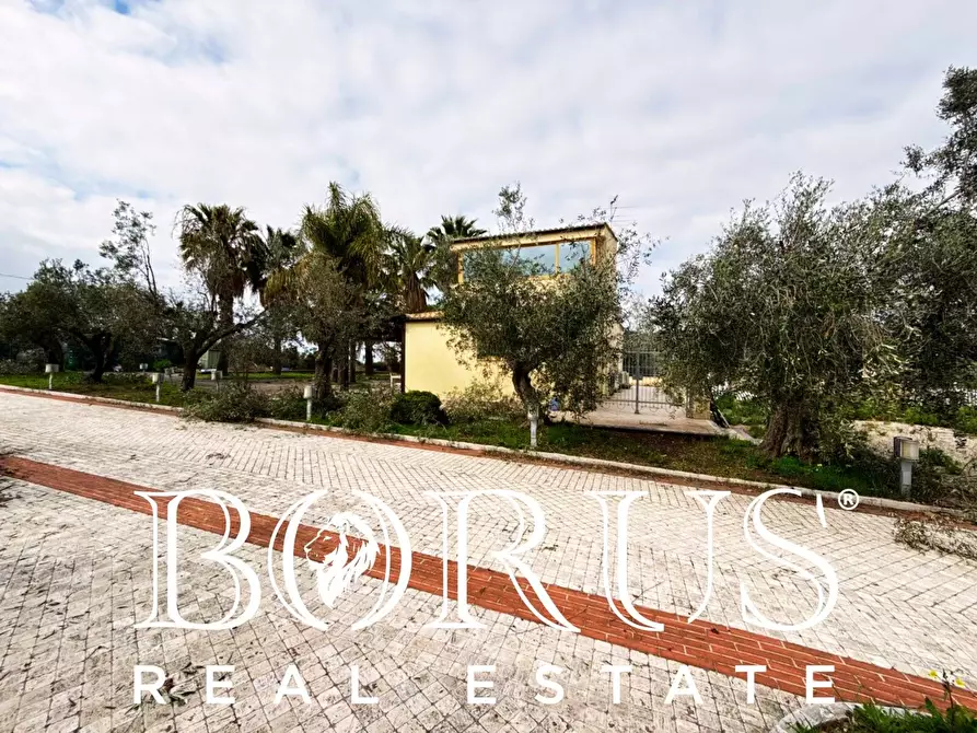 Immagine 89 di Attività commerciale in vendita  a Gaeta