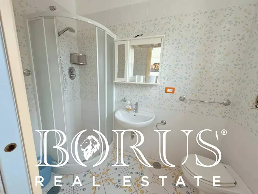 Immagine 128 di Attività commerciale in vendita  a Gaeta