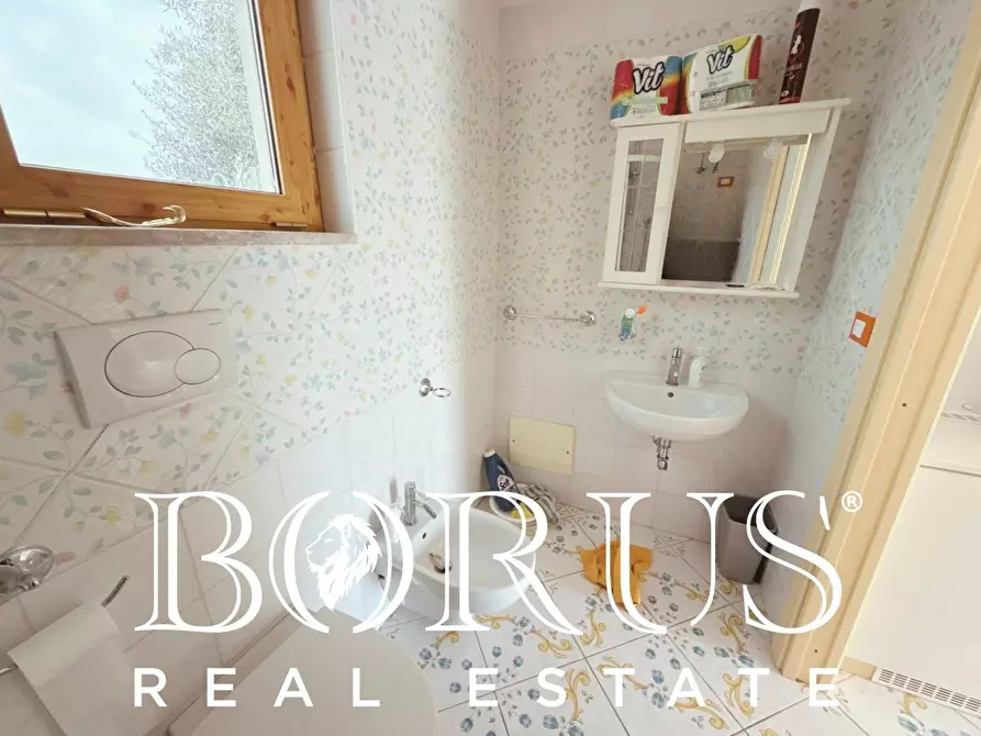 Immagine 134 di Attività commerciale in vendita  a Gaeta