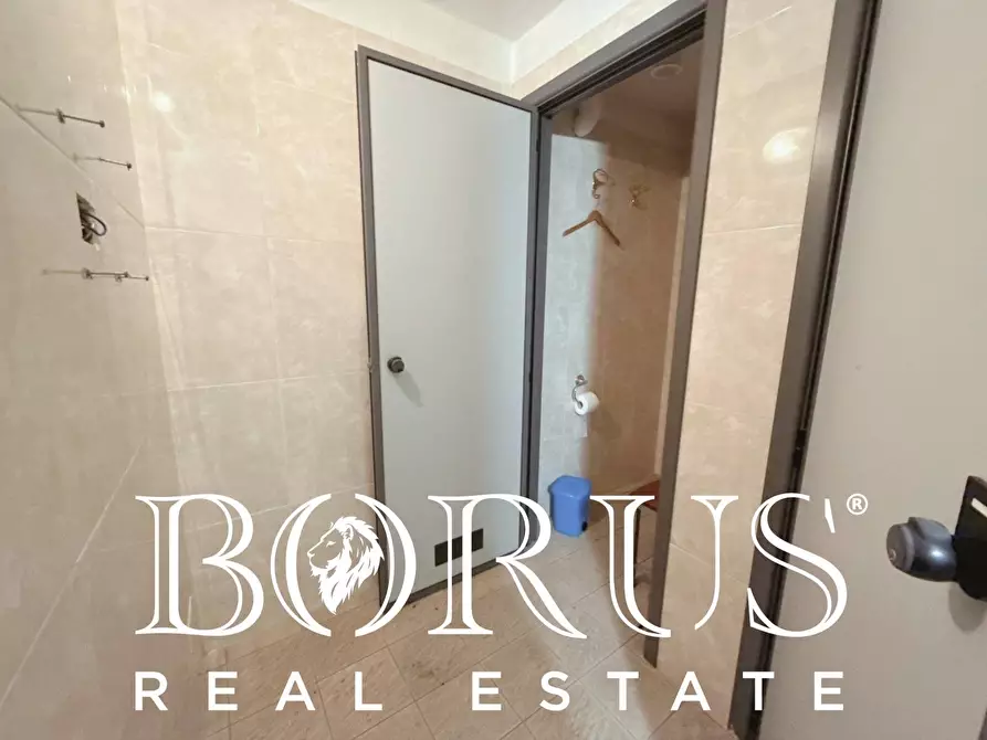 Immagine 141 di Attività commerciale in vendita  a Gaeta