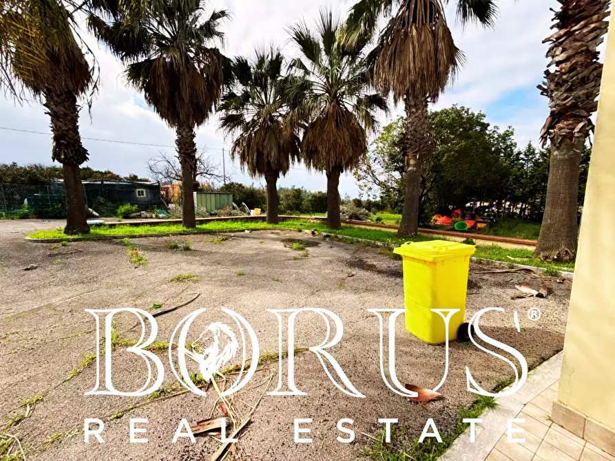 Immagine 143 di Attività commerciale in vendita  a Gaeta