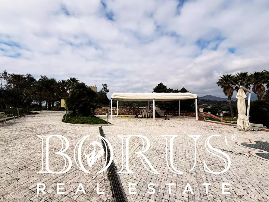 Immagine 147 di Attività commerciale in vendita  a Gaeta