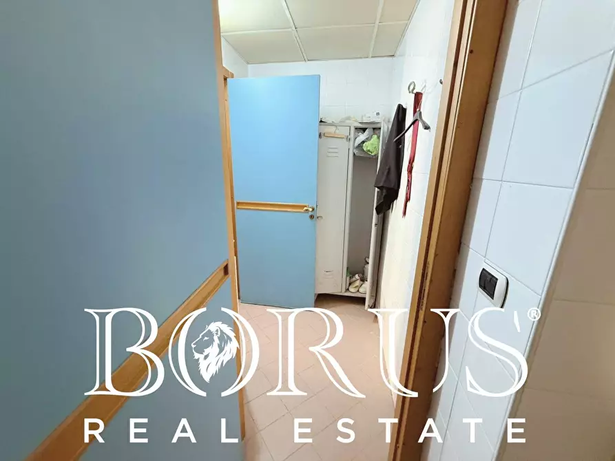 Immagine 149 di Attività commerciale in vendita  a Gaeta