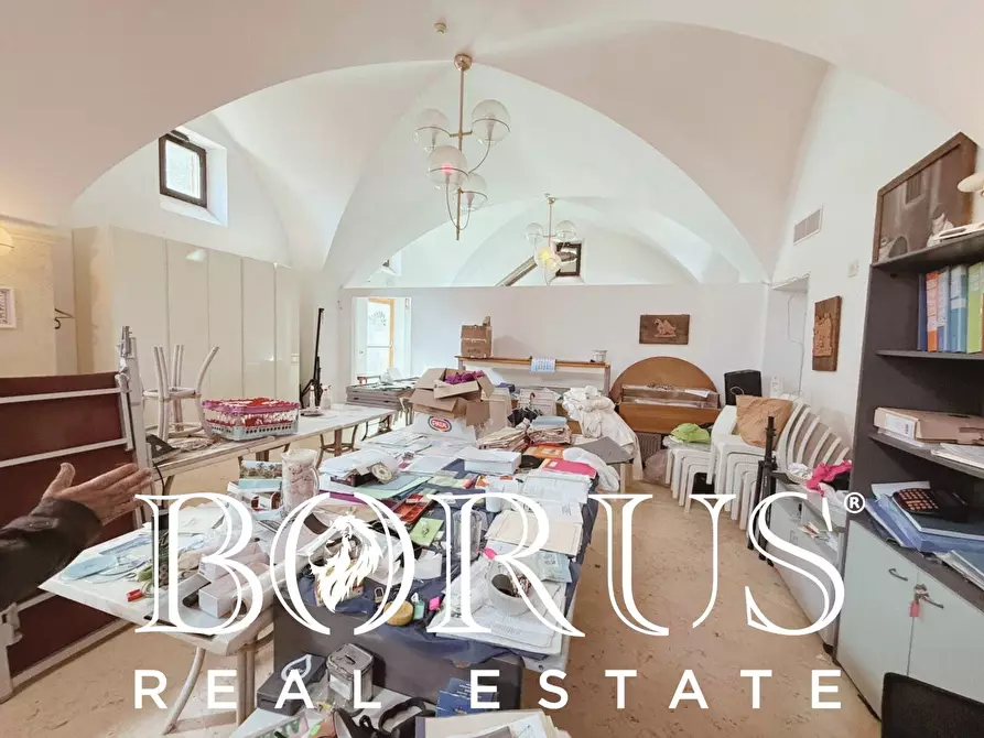 Immagine 157 di Attività commerciale in vendita  a Gaeta