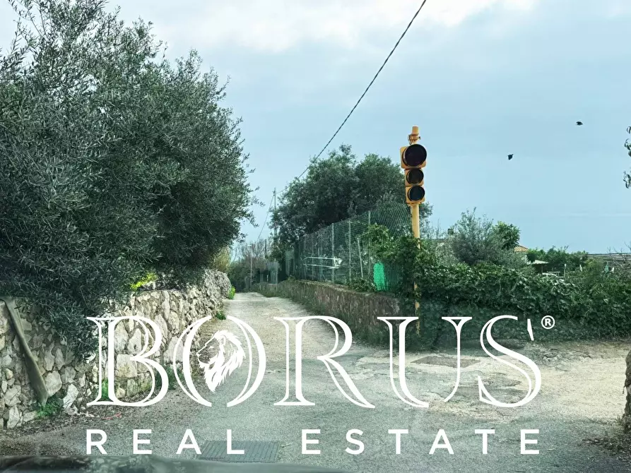 Immagine 158 di Attività commerciale in vendita  a Gaeta