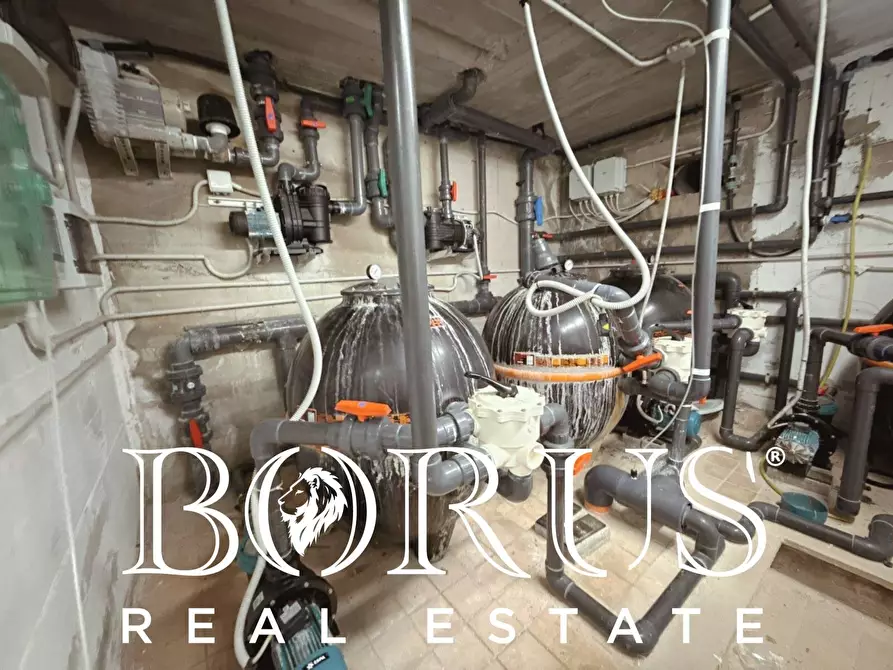 Immagine 159 di Attività commerciale in vendita  a Gaeta