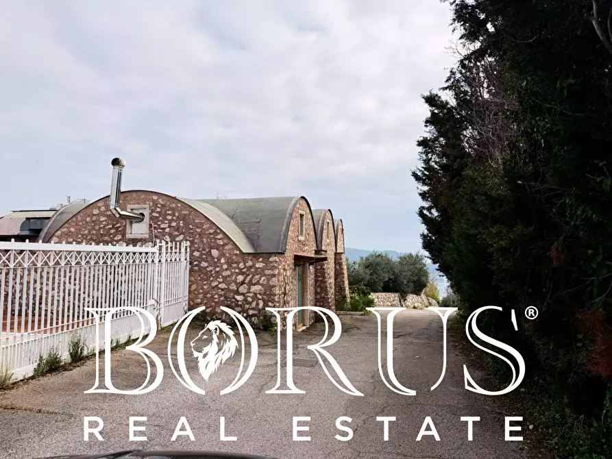 Immagine 161 di Attività commerciale in vendita  a Gaeta