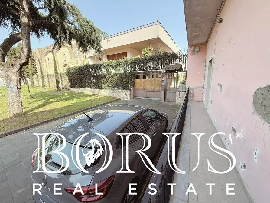 Immagine 2 di Casa indipendente in vendita  in Piazza Castello a Cancello Ed Arnone