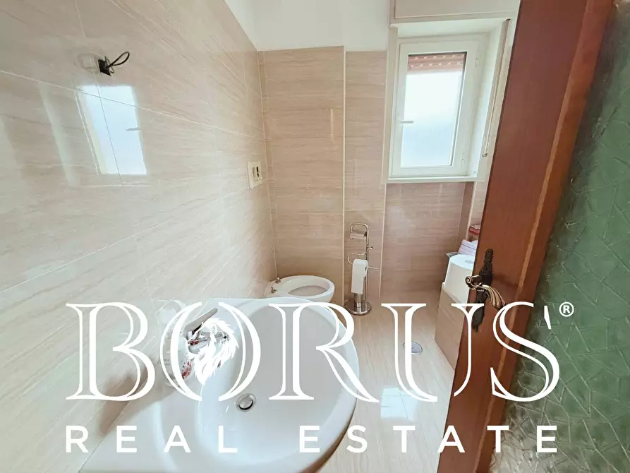 Immagine 8 di Ufficio in affitto  in via Bersaglieri a Caserta