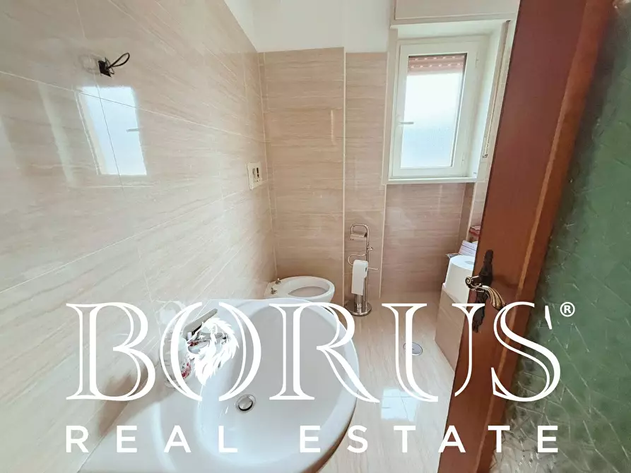 Immagine 10 di Ufficio in affitto  in via Bersaglieri a Caserta