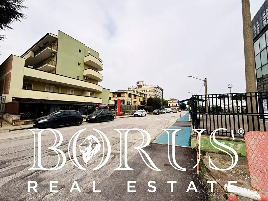 Immagine 15 di Ufficio in affitto  in via Bersaglieri a Caserta