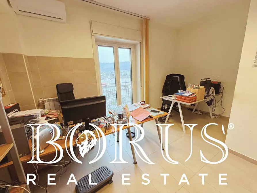 Immagine 27 di Ufficio in affitto  in via Bersaglieri a Caserta