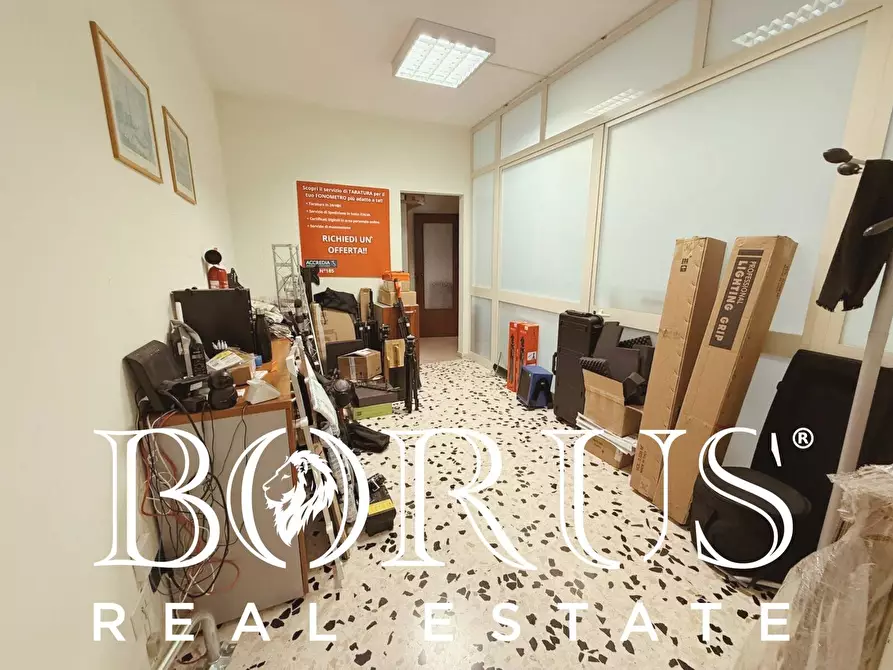 Immagine 31 di Ufficio in affitto  in via Bersaglieri a Caserta