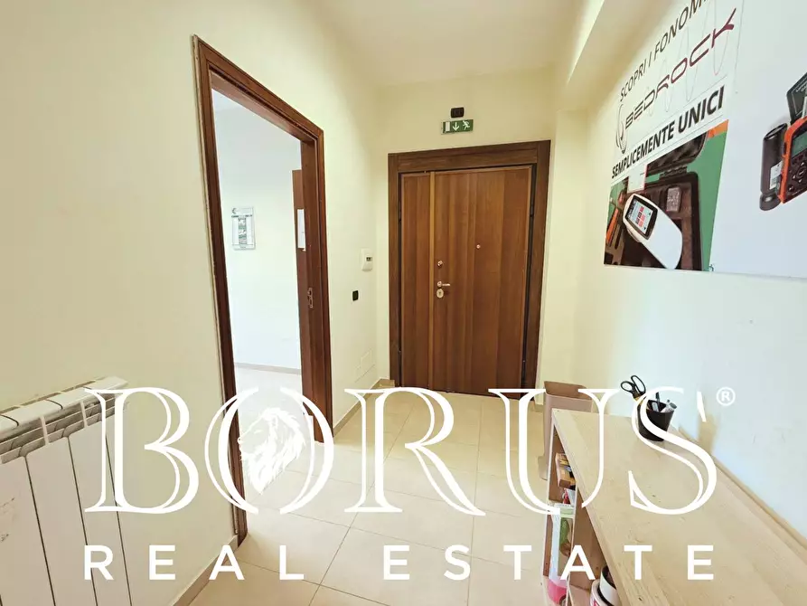 Immagine 37 di Ufficio in affitto  in via Bersaglieri a Caserta