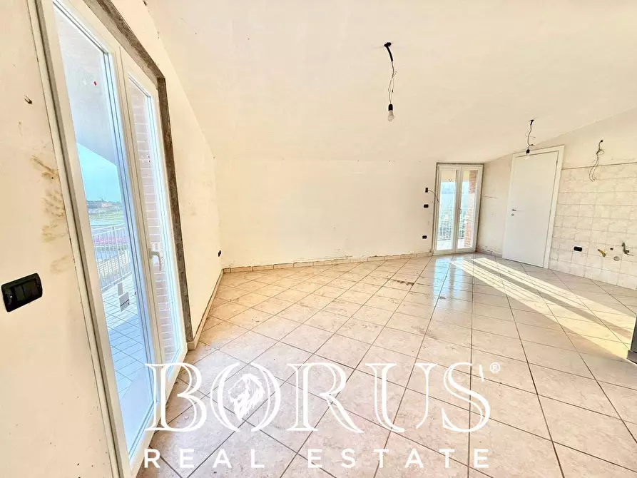 Immagine 12 di Appartamento in affitto  in via Modena a Castel Volturno