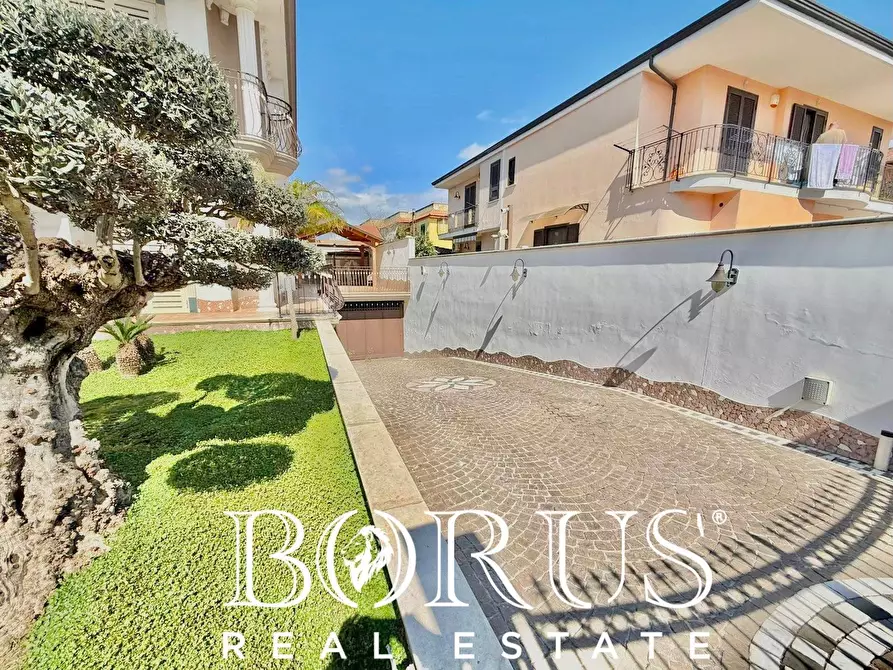 Immagine 3 di Villa in vendita  in Via Cilea a Villa Di Briano