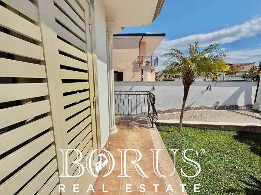 Immagine 12 di Villa in vendita  in Via Cilea a Villa Di Briano