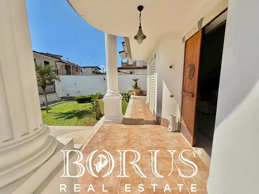 Immagine 17 di Villa in vendita  in Via Cilea a Villa Di Briano