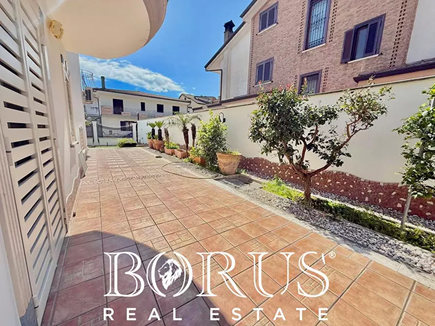 Immagine 22 di Villa in vendita  in Via Cilea a Villa Di Briano