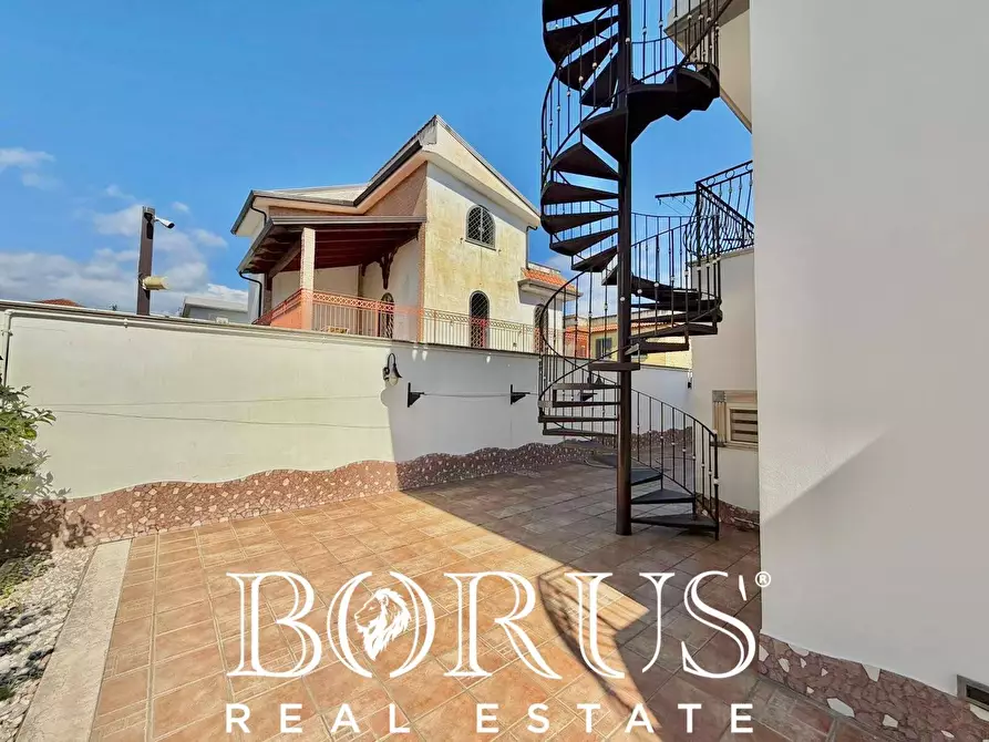 Immagine 23 di Villa in vendita  in Via Cilea a Villa Di Briano